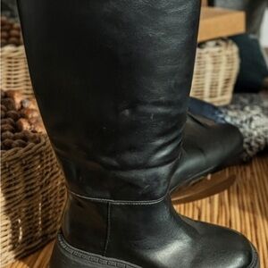 Zara Black Heeled Boots
